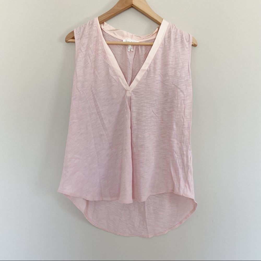 Sleeveless Blouse Pink S